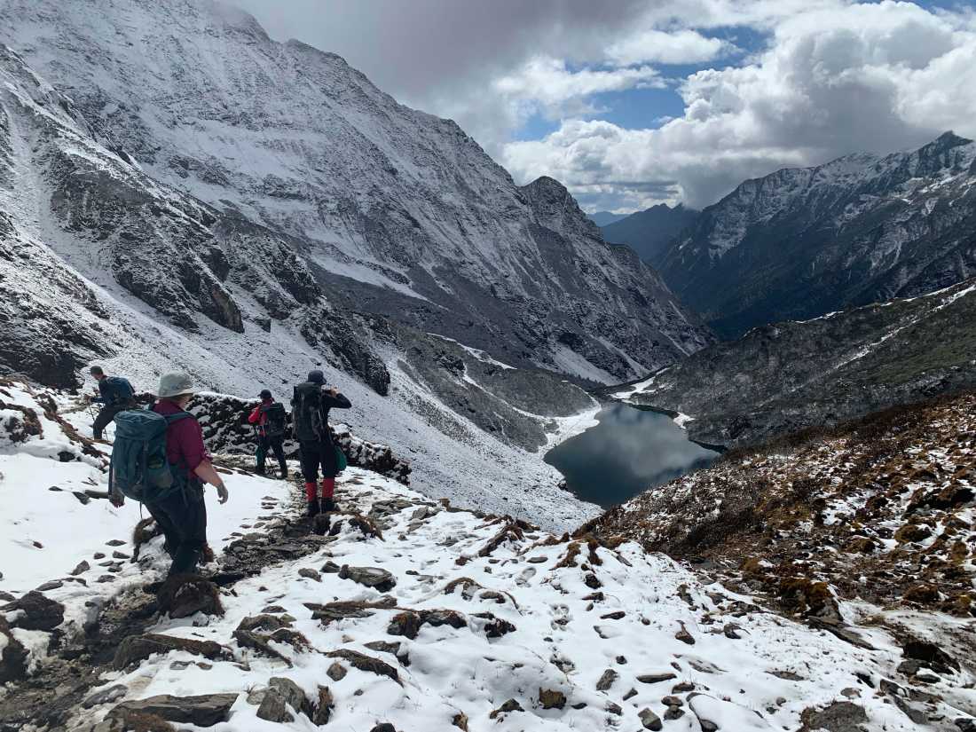 Descending a pass in Bhutan, rewarded with spectacular views | Soren Kruse Ledet